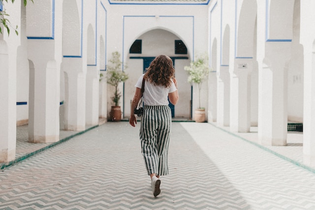 Wat je als vrouw in Marrakech moet dragen een stijlgids voor een onvergetelijke ervaring